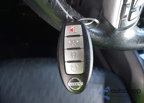 2017 Nissan Rogue Sv z USA, uszkodzony, nr VIN KNMAT2MT2HP550072